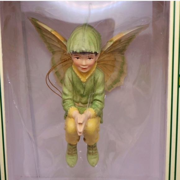 Cicely Mary Barker Series lll Elm Tree Fairy Ornament - Picture 4 of 4